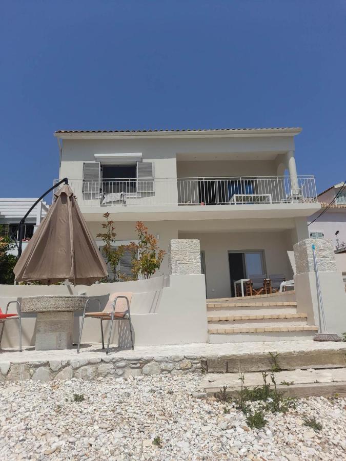 Villa Elsi Upper Apartment Каламі Екстер'єр фото